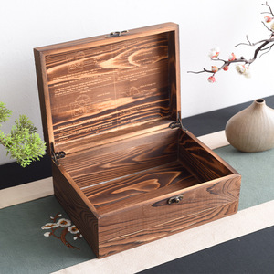 Caja de almacenamiento de madera rectangular con cerradura y acabado vintage para joyas y coleccionables - Product Image 2
