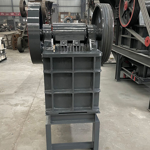 Mini Concasseur Mobile pour Minerai d'Or et de Cuivre Afrique du Sud - Liste de Prix des Concasseurs - Petite Usine de Concassage à Mâchoires Portable pour l'Exploitation Minière 2 tonnes/h - Product Image 3