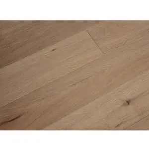 Piso de madera de roble de ingeniero de color ahumado claro suelo de ingeniería de roble blanco gris dotan