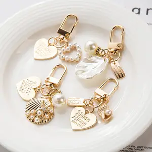 Elegant Letter Label Women Girls Pearls Key Chain Handbag Hanging Pendant Keyring Heart Shell Pendant Keychain