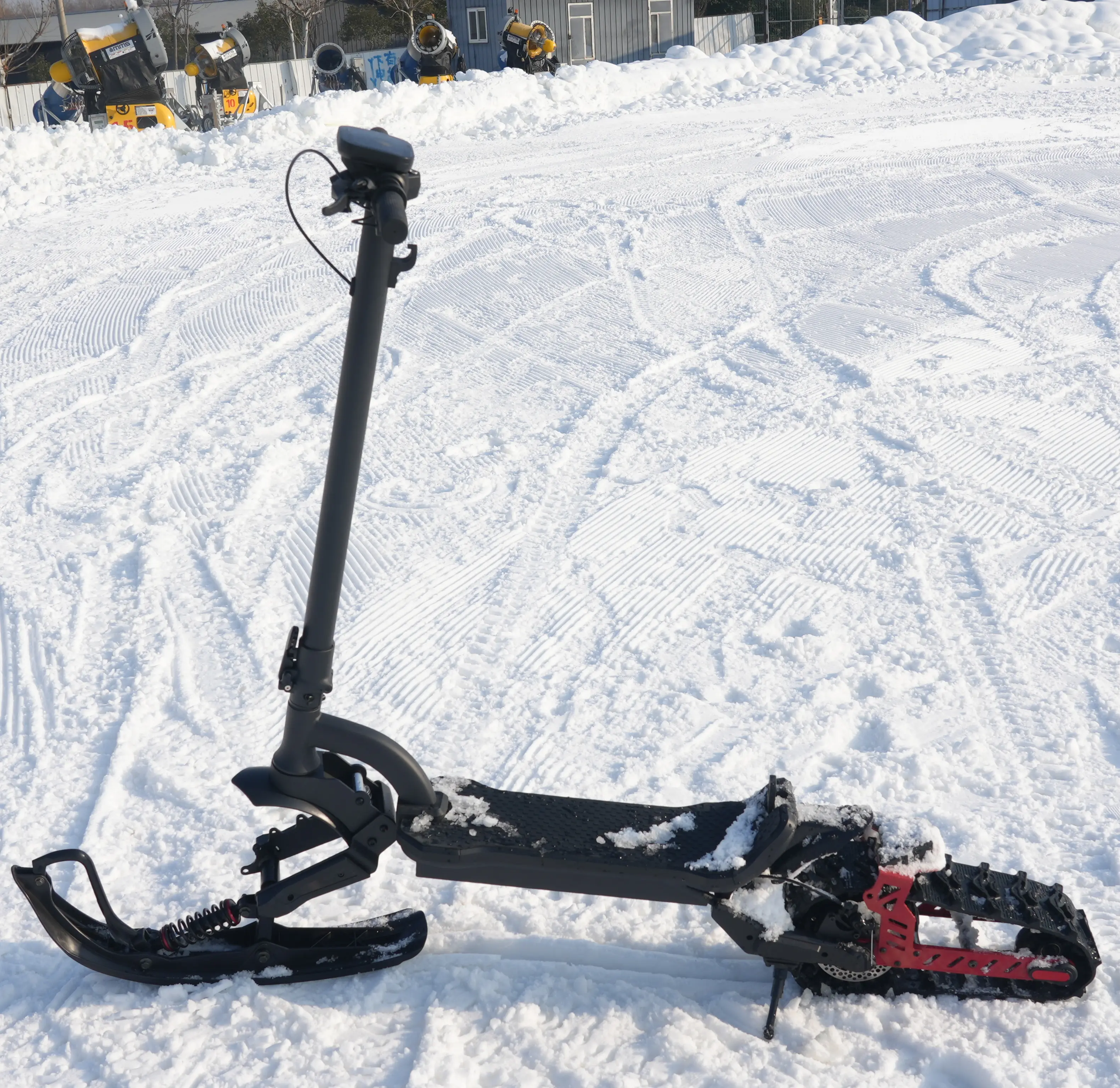 नई आगमन फैक्टरी सीधे आपूर्ति अभिनव स्की बोर्ड स्केट स्नोमोबाइल बिजली बर्फ स्कूटर बिक्री के लिए