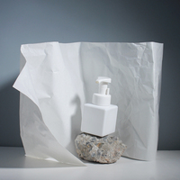 Bouteille à pompe en plastique recyclé carrée simple de haute qualité 250 ml Faible MOQ Bon prix pour le shampoing Savon liquide Logo personnalisé disponible