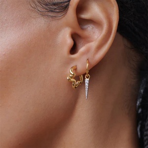 Fashion <b>Fine</b> 18k Gold Plated Curve <b>Earring</b> Stainless Steel c Shape <b>Earring</b> - Product Image 4