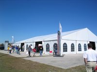 Tente de réception commerciale en aluminium transparent, imperméable, avec structure en alliage blanc et bâche en PVC, pour mariages et événements extérieurs