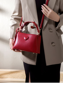 Nouveau Sac Fourre-tout Seau Portable Rouge Tendance de Luxe Vintage en PU Grande Capacité avec Deux Fermetures Éclair pour Femme et Fille, Idéal pour Robe de Mariée - Product Image 2
