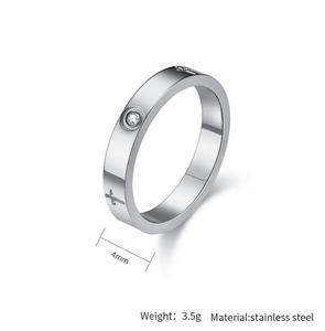 Anillo de acero inoxidable con diseño de cruz y diamante 4mm de ancho elegante joyería minimalista duradera para mujeres y hombres - Product Image 2