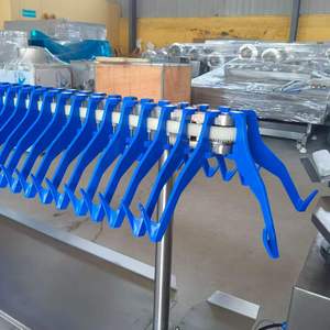 Máquina automática de llenado y enlazado de salchichas al vacío, línea de producción de salchichas para <span class=keywords><strong>hot</strong></span> dogs y frankfurters con sistema de colgado automático - Product Image 2