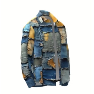 เสื้อเชิ้ตเดนิมผู้ชายแบบแพทช์เวิร์คมาใหม่ สไตล์สตรีทสุดเทรนดี้ ดีไซน์ทำเก่า เหมาะสำหรับโอกาสลำลองและสไตล์ฮิปฮอป - Product Image 3