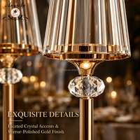 ANNIELU Chandelier moderne élégant de haute qualité à 7 bras en métal doré avec branches et cristaux, porte-bougie, centre de table pour mariage et événements