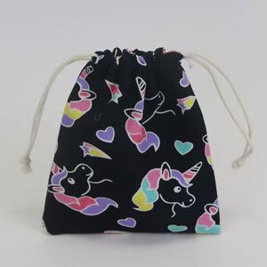 Sacs cadeaux en coton biologique de haute qualité, recyclables, avec cordon de serrage - Couleur/taille personnalisable en stock - Product Image 5