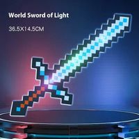 Nouvelle épée jouet lumineuse créative, épée jouet classique à LED, épée en plastique scintillante, épée jouet en cristal, armes jouet pour cadeaux de fête