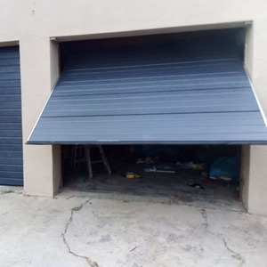 <span class=keywords><strong>Porte</strong></span> <span class=keywords><strong>de</strong></span> <span class=keywords><strong>garage</strong></span> <span class=keywords><strong>isolée</strong></span> en aluminium inclinable moderne personnalisée Plaque entière sans rail <span class=keywords><strong>motorisée</strong></span> en alliage durable pour une seule pièce - Product Image 6