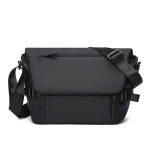Sac messager personnalisé en tissu tendance avec logo, vente en gros, sac bandoulière, sac de moto, sac de cyclisme - Product Image 3