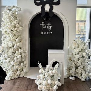 Decoración de pared para bodas CTB017, torre de pasteles, fondo floral, arreglo de flores artificiales de seda para eventos, cabina de fotos. - Product Image 1