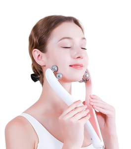 Dispositivo de Masaje Facial para Uso Doméstico - Masajeador Corporal Eléctrico - Rodillos de Acero Inoxidable Recargables por USB - Reduce la Papada - Product Image 1