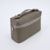 Élégante trousse de toilette en cuir PU avec fermeture éclair, organiseur de cosmétiques de voyage esthétique Clean Girl, pochette de toilette de luxe, cadeau pour elle