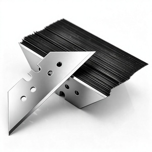 Cuchilla de Acero al Carbono SK5 de Alta Resistencia para Cortar Alfombras, 60x18.7x0.5mm - Product Image 1