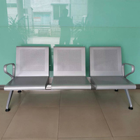 Chaise d'attente d'aéroport moderne de qualité commerciale à 3 places, banc en acier inoxydable argenté pour les centres commerciaux et les salons