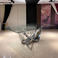 Table à manger rectangulaire moderne en acier inoxydable avec plateau en verre trempé pour usage hôtelier, mariages et événements festifs