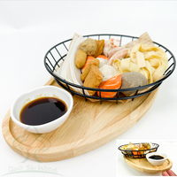 Assiette de service en bois naturel décorative Plateau irrégulier en bois de caoutchouc Plateau de service avec panier en métal et bol en céramique