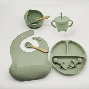 कारखाने गर्म बिक्री विभिन्न मोरचा शिशु डिजाइन बच्चे चमचों इत्यादि का सेट सेट सिलिकॉन बच्चे को खिलाने के लिए सेट