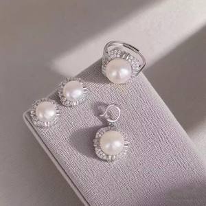 Accessoires en perles 9248DIY, pendentif en argent S925 vide en forme de fleur de poire avec diamant, style tendance pour cadeaux - Product Image 1