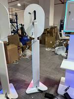 Kiosque photo portable pour iPad pour la location de mariages, support métallique avec anneau lumineux LED.