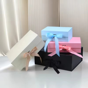 Caja de Regalo de Cartón Plegable con Cinta y Logotipo Personalizado, Caja de Embalaje con Cierre Magnético para Zapatos y Ropa, Caja de Regalo para Días Festivos - Product Image 1