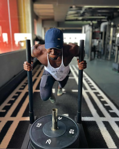 Palestra commerciale 4-Post Push Pull Drag slitta sistema di attrezzature <span class=keywords><strong>per</strong></span> il Fitness <span class=keywords><strong>per</strong></span> <span class=keywords><strong>la</strong></span> velocità di allenamento agilità concentrandosi su <span class=keywords><strong>esercizi</strong></span> di petto <span class=keywords><strong>schiena</strong></span>