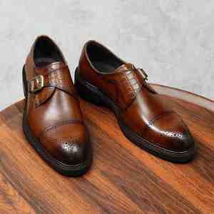 Chaussures Derby anglaises rehaussantes en cuir véritable verni brillant, motif gravé, robustes, légères, imperméables pour l'automne - Product Image 6