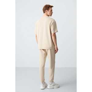 Conjunto Deportivo de Algodón Beige para Hombre, Corte Holgado, Informal, Transpirable, Textura Suave, Ropa Básica - Product Image 1