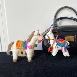 Figurine de poney en feutre super mignonne et populaire pour pendentif, sac, <span class=keywords><strong>porte</strong></span>-clés - Product Image 4