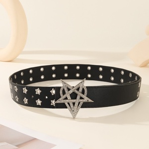Gran oferta, cinturón de cuero PU informal <span class=keywords><strong>con</strong></span> hebilla de aleación de industria pesada <span class=keywords><strong>para</strong></span> <span class=keywords><strong>hombre</strong></span> hueca de estrella de <span class=keywords><strong>diamantes</strong></span> de imitación Punk, cinturones <span class=keywords><strong>para</strong></span> mujer - Product Image 2