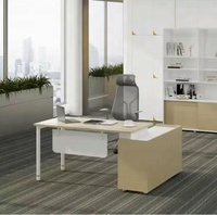 Nuova Scrivania Direzionale per Ufficio dal Design Moderno, Scrivania Resistente per Manager con Prese di Corrente Integrate per Uffici Aziendali