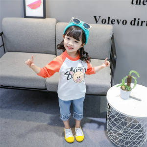 Conjunto de Ropa de Otoño para Niñas, Diseño en Línea, Camiseta con Estampado y Jeans, Producto Nuevo del Mercado Chino - Product Image 2