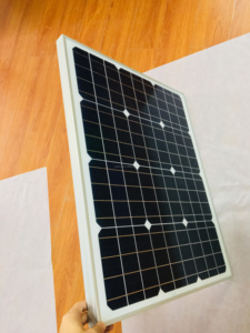 Système d'énergie <span class=keywords><strong>solaire</strong></span> photovoltaïque Sunfield tout noir en silicium polycristallin pour maison connectée au réseau OEM 270W-370W, <span class=keywords><strong>panneau</strong></span> <span class=keywords><strong>solaire</strong></span> à haute efficacité 20,5% - Product Image 6