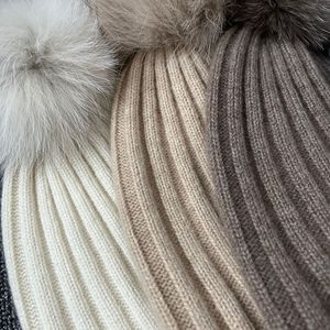 <span class=keywords><strong>Bonnet</strong></span> en <span class=keywords><strong>cachemire</strong></span> 100 % pour <span class=keywords><strong>femme</strong></span>, motif animalier en fourrure, tricot torsadé, idéal pour les voyages, collection automne/hiver - Product Image 4