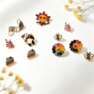 Ensemble de broches en émail souple à motifs de dessins animés variés, badges en alliage de zinc, décorations pour sacs à dos (tournesol, panda, arc-en-ciel) - Product Image 1