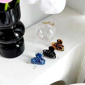 Ensemble de pinces à cheveux unisexes en acétate de 8 cm, boîte en forme de boule scintillante avec des pinces à cheveux à motifs variés, accessoires de cheveux élégants personnalisables - Product Image 3