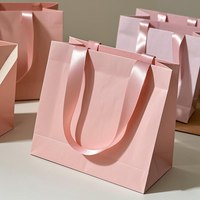 Exquise luxe eco-vriendelijke papieren tas met opdruk, ivoorwit, met handvat op handlengte, voor kleding/schoenen/bont/cosmetica/fruit