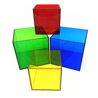 Maßge schneiderte bunte durchscheinende Acryl vitrine Quadratischer Würfel Kleine Acryl box Kunststoff vitrine für Display-Sammel aktion