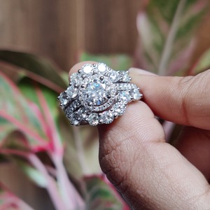 <b>Custom</b> Moiddanite Classic VVS Diamond IGI Certified Sterling Silver Silver Plated Round Cut Hiphop Engagement <b>Ring</b> for Women - Product Image 1