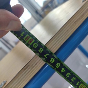 Taburete de Bar Moderno con Estructura Metálica y Asiento de Madera Natural 32x32x58cm, Diseño Estable para Bar o Cocina - Product Image 4