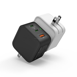 USB <span class=keywords><strong>C</strong></span> Chargeur Mural-GaN 65W Type <span class=keywords><strong>C</strong></span> PD Adaptateur secteur-Trois Ports Compatible - Product Image 4
