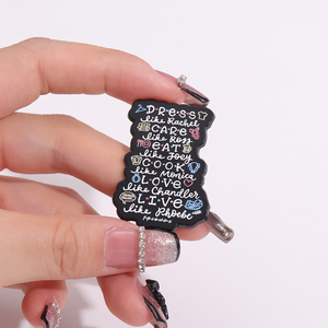 Épingles en émail de la série télévisée Friends Collection Broche de personnage de dessin animé Insigne de revers Bijoux Accessoires Cadeau pour les fans - Product Image 4