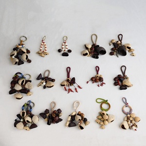 Carillon éolien artisanal en coquille de graines naturelles, son apaisant de ruisseau, ornement suspendu, cadeau souvenir unique - Product Image 2