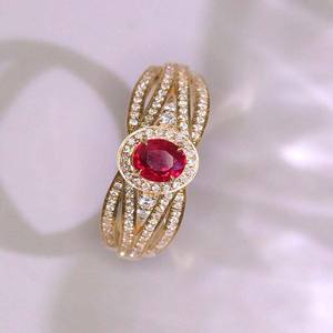 Anillo de Rubí Ovalado Q784, Oro Sólido de 18K, Engaste Pavé, Diamantes de Corte Brillante Redondo, Anillo de Compromiso con Gema para Mujer - Product Image 2