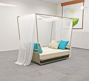 سرير نهاري فاخر وعصري من الراتان للحدائق مع مظلة مقاومة للماء لأثاث الفنادق وحمامات السباحة الخارجية - Product Image 4