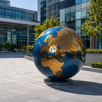 Grande sculpture métallique extérieure personnalisée en forme de globe, sphère de carte du monde moderne plaquée, couleur personnalisable, pour jardin et place publique