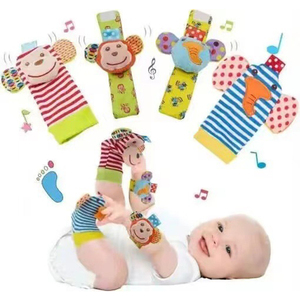 En gros, jouets <span class=keywords><strong>hochets</strong></span> en coton doux à motifs de dessins animés pour bébés, chaussettes-bracelets en peluche mignonnes, <span class=keywords><strong>et</strong></span> accessoires de sécurité pour <span class=keywords><strong>poignets</strong></span>, <span class=keywords><strong>pieds</strong></span>, jambes <span class=keywords><strong>et</strong></span> chevilles pour bébés - Product Image 3